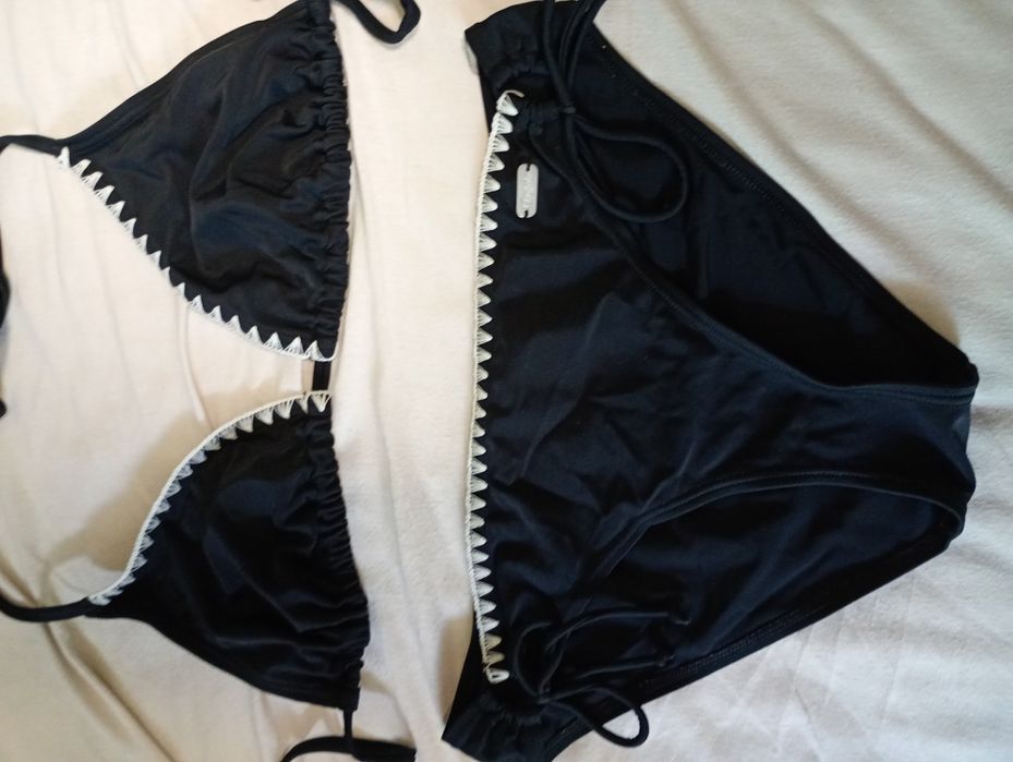 Costum baie triunghi buffalo