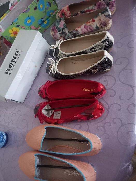 Продам новые балетки. Зимние сапоги натуралка 39 р.