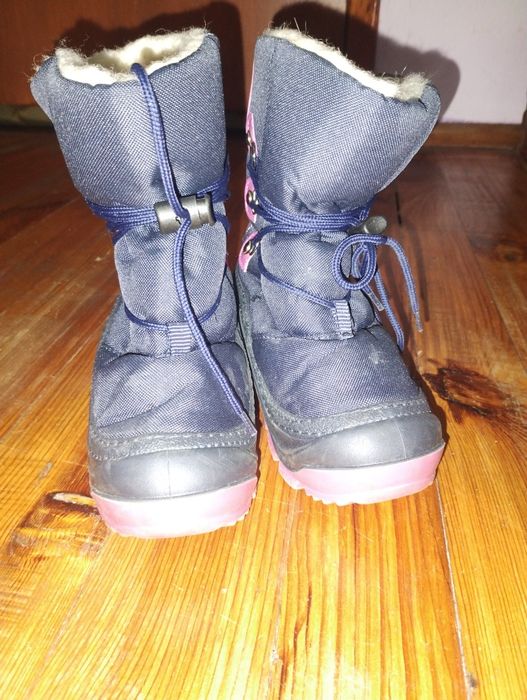 Ботуши за момиче номер 29.