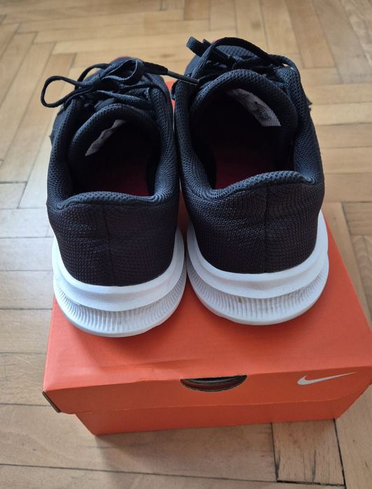 Мъжки маратонки Nike Downshifter - 43 номер - 27,5 см стелка