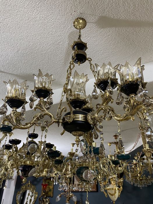 Candelabru/lustra/bronz masiv/emailat negru