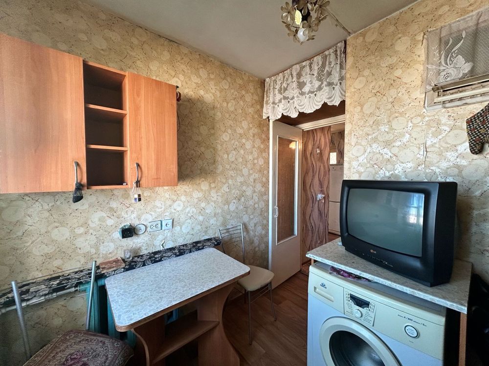 Продам двух комнатную