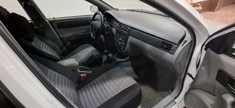 Жентра джентра 2015 йил 29 минг пробег янги мошина краскаси  топ  тоза