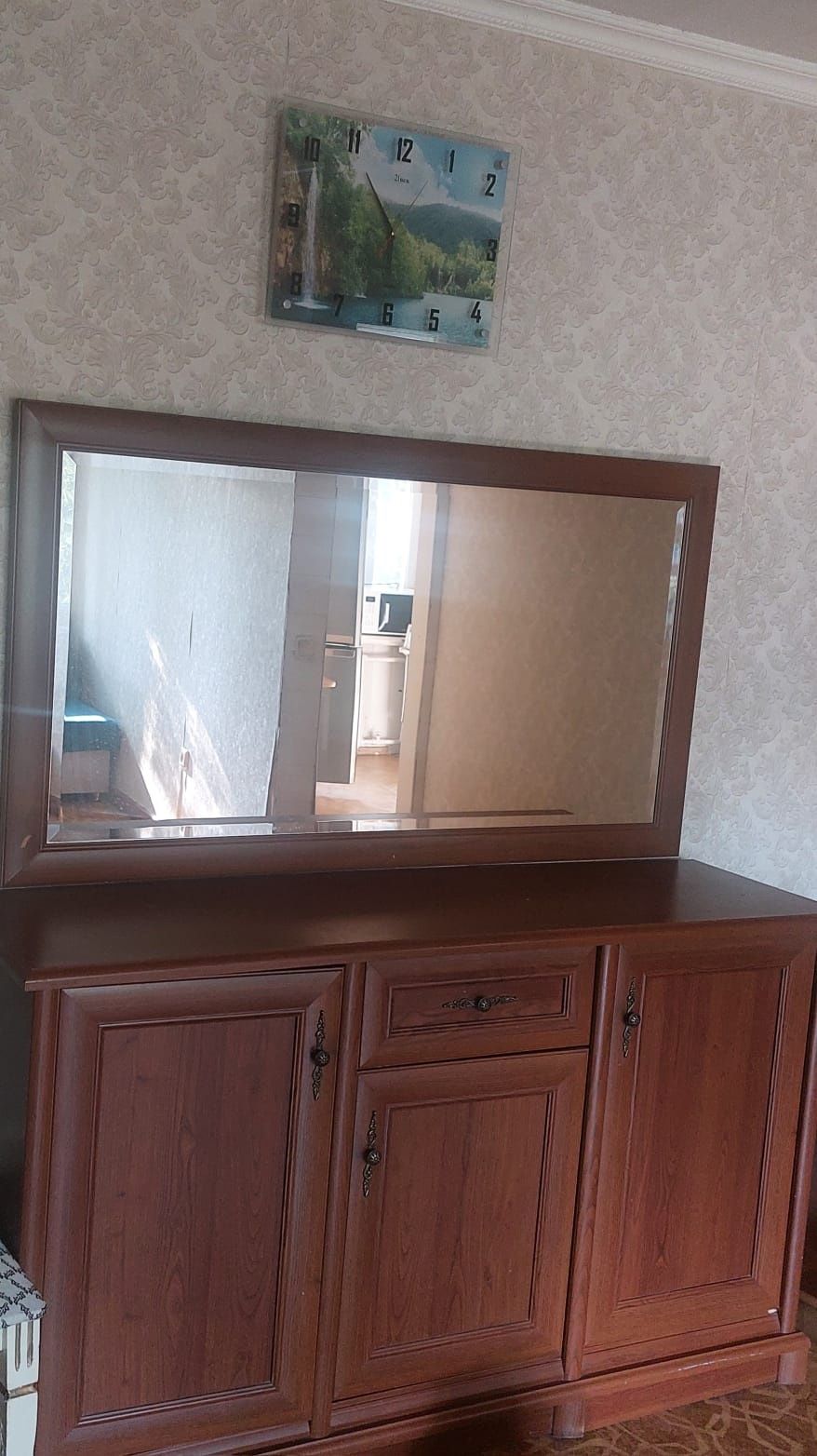 Продаётся бытовые мебели
