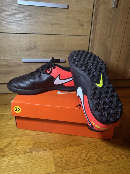 Футболни стуножки - Nike