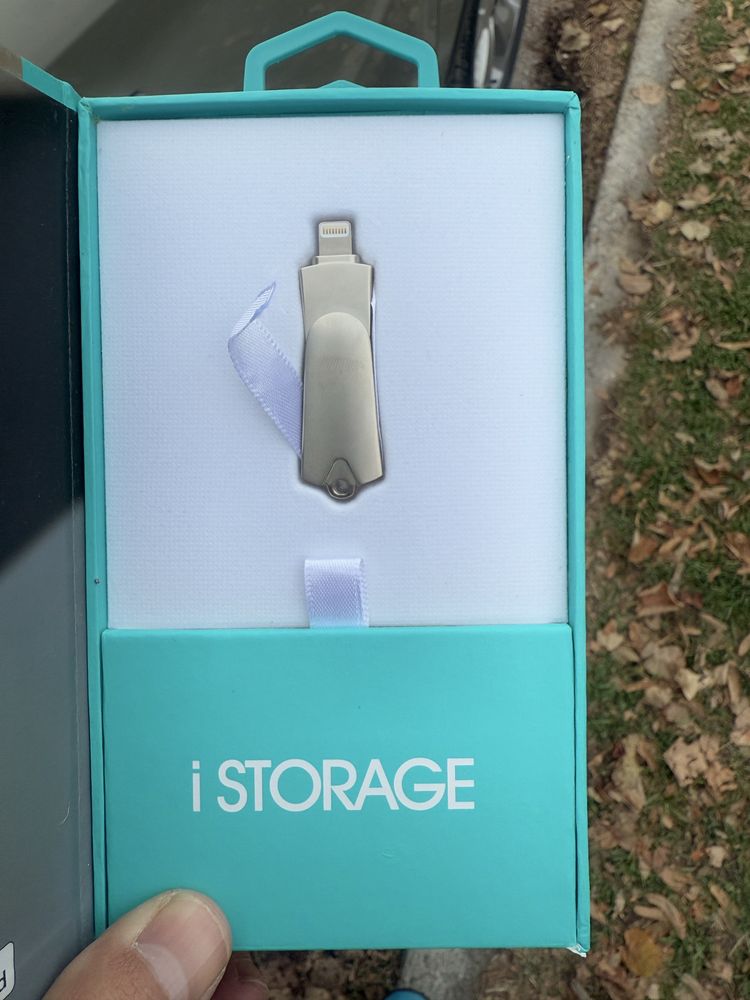 USB за смъкване на снимки от Iphone