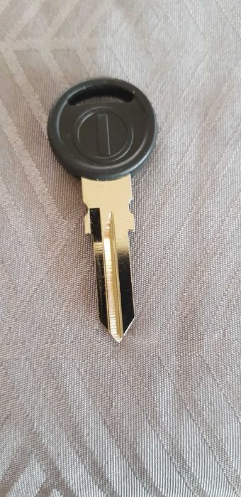 Заготовка (ненарязан ключ) ключ за кемпери и каравани Zadi® STS