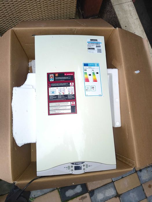 Centrală pe Gaz Ariston Careara 23kw