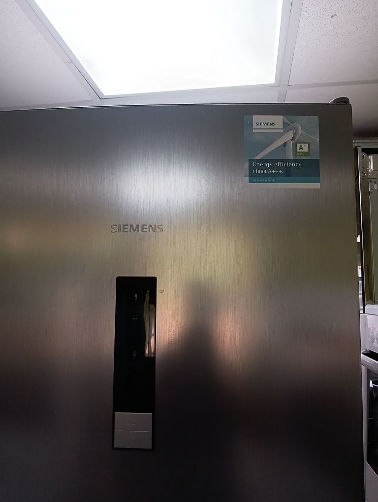 Иноксов комбиниран хладилник с фризер Сименс Siemens 2години Гаранция!