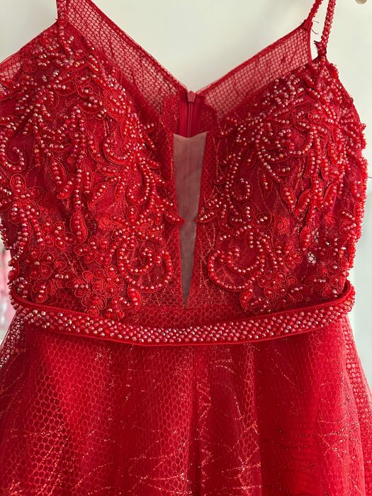 Официална рокля за всеки повод