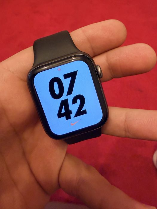 Apple watch seria 4 44mm Nike edition !