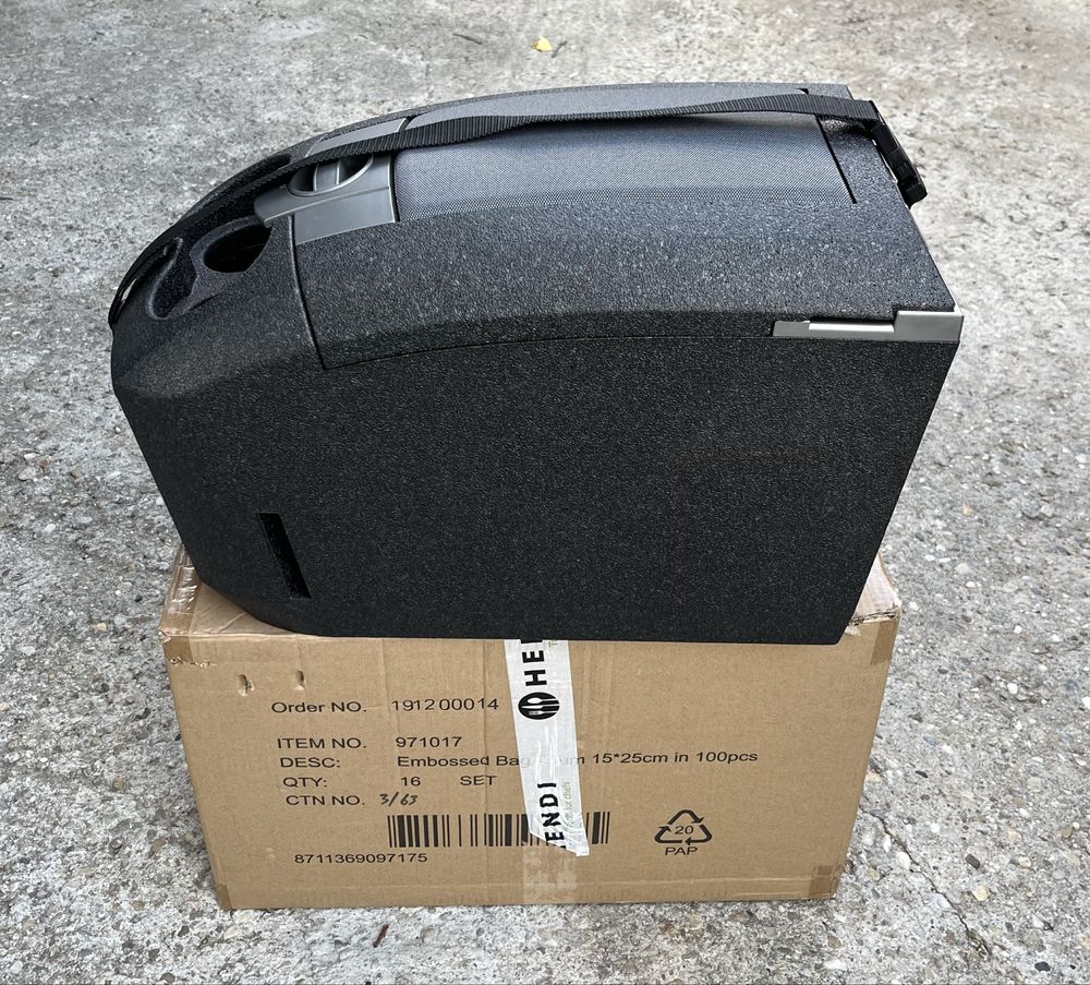 Minibar (frigider) auto portabil “Autoboardbar E15” (racire/incalzire)