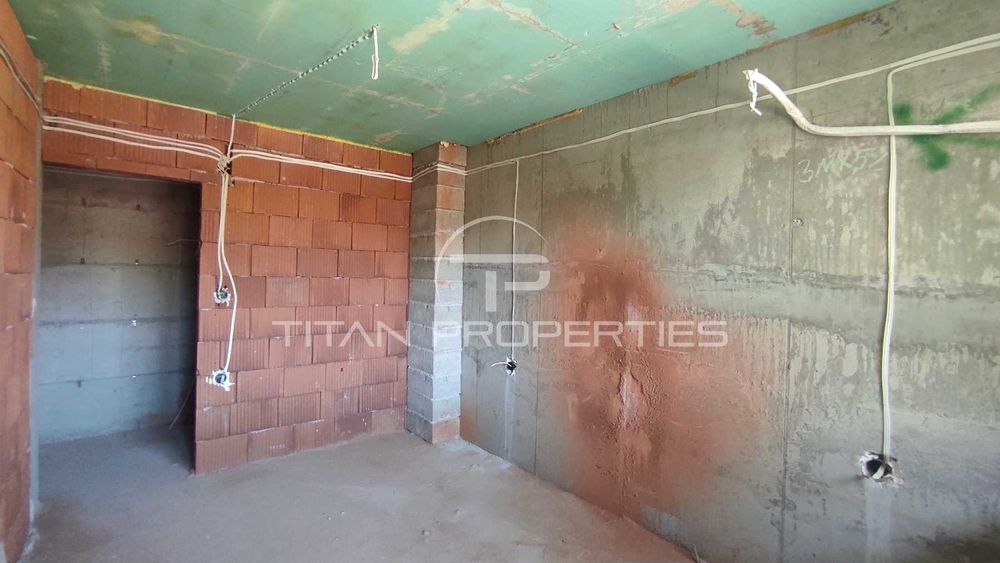 Продава се Тристаен апартамент в Пловдив, Кършияка - 81 кв.м за 1908 €/кв.м - Снимка #3