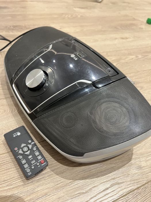 Музыкальный центр LG