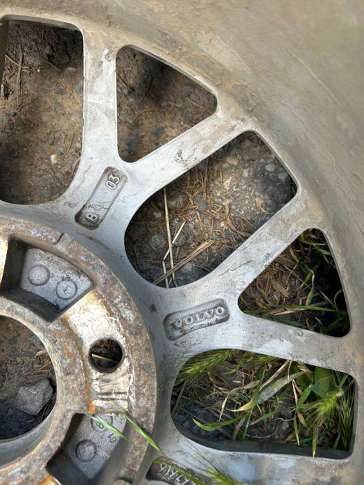 Джанти за волво S40 със летни гуми 205.55.16