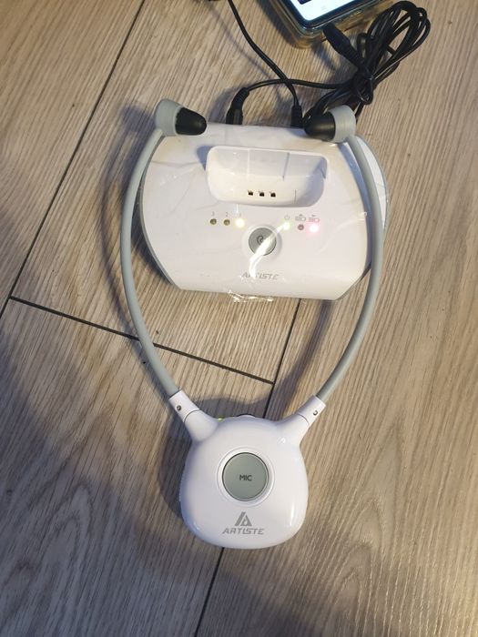 Vand Casti Wirelles pentru Seniori Artiste APH100