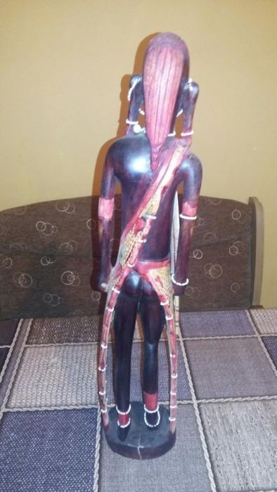 Statuie din lemn din Africa