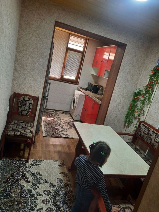 Продам 3-х комнатную квартиру с обстановкой. Центральная аптека 2 этаж