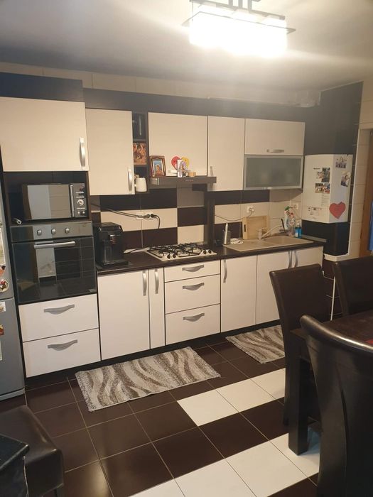 Închiriez apartament 3 camere bloc 2009 str. Depoului