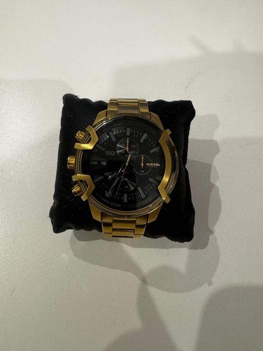 Vand Ceas Diesel Griffed DZ4522 (auriu)