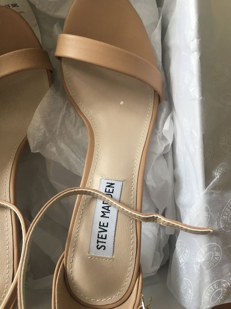 Sandale nude Steve Madden marimea 37
