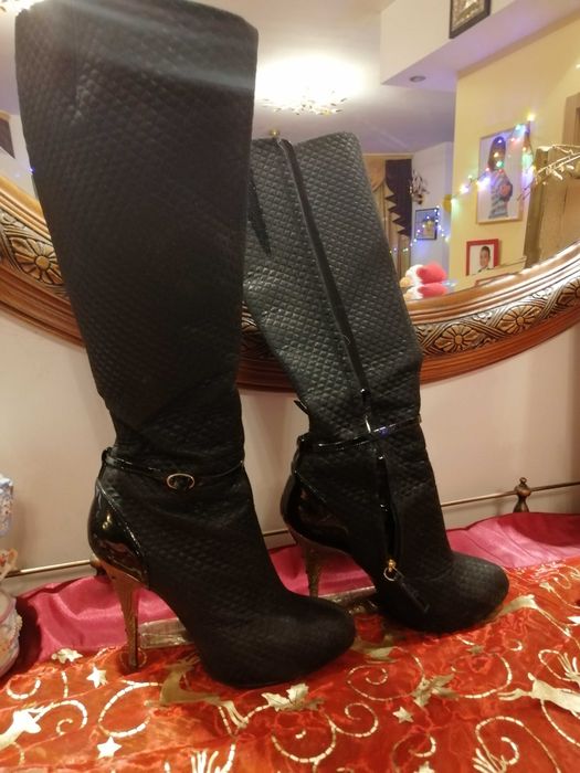 Продавам оригинални ботуши и боти Gianmarco Lоrenzi, Icon