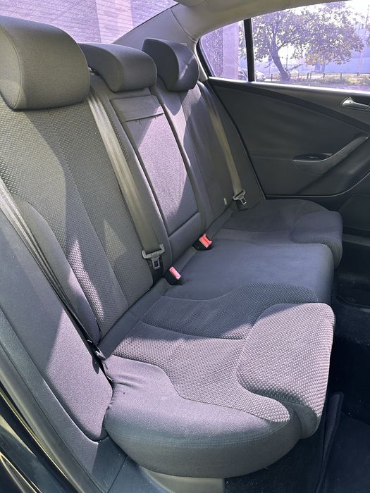 VW Passat B6 2.0TDI 140кс на части!