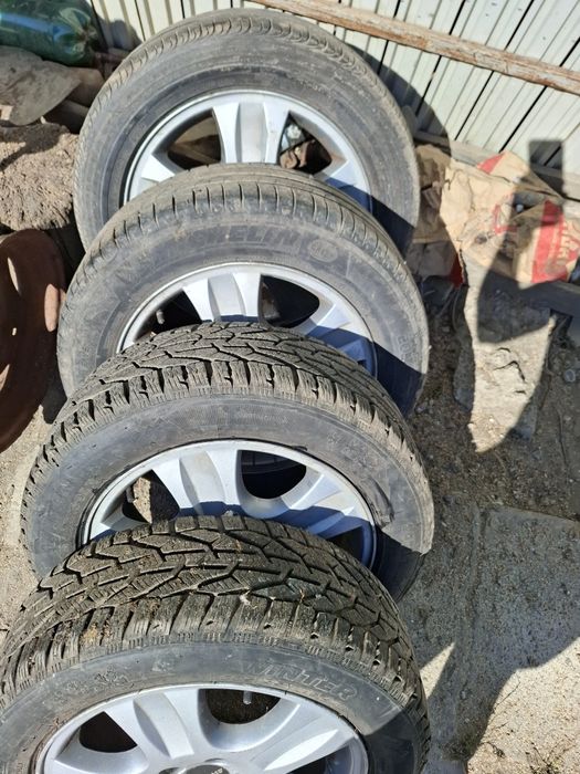 Vând roti ford focus 2 205/55 R 16