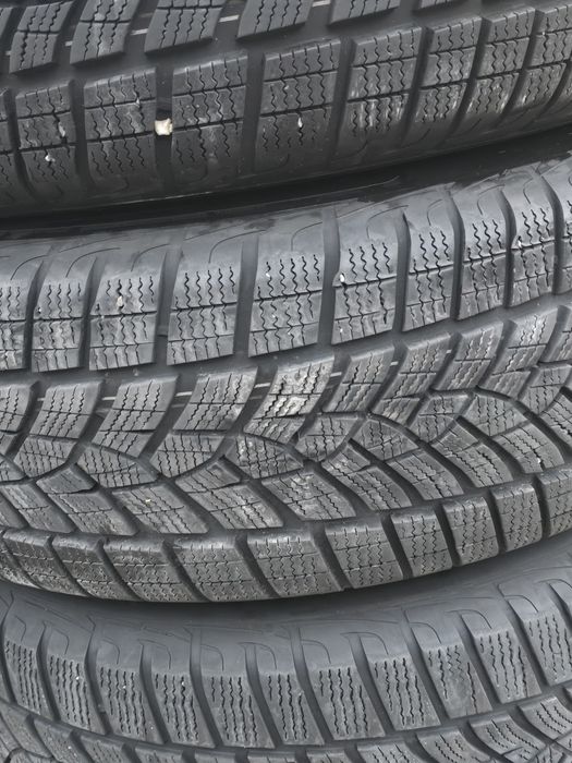 2 Броя 235/65/17 Gooyear 8,5mm 2022DOT КАТО НОВИ