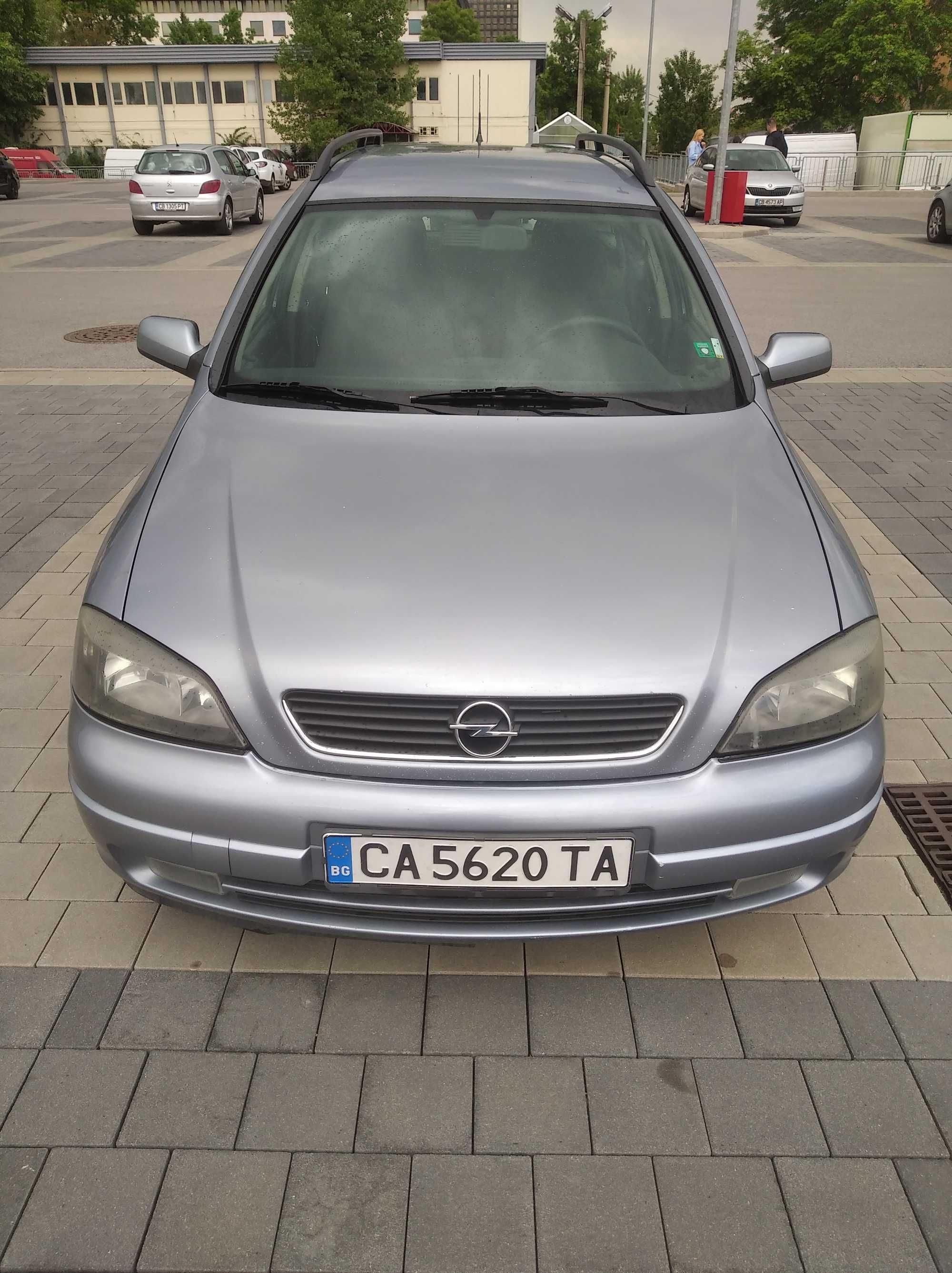Купе Opel Astra 2004 комби CDTI 82 k.c.
