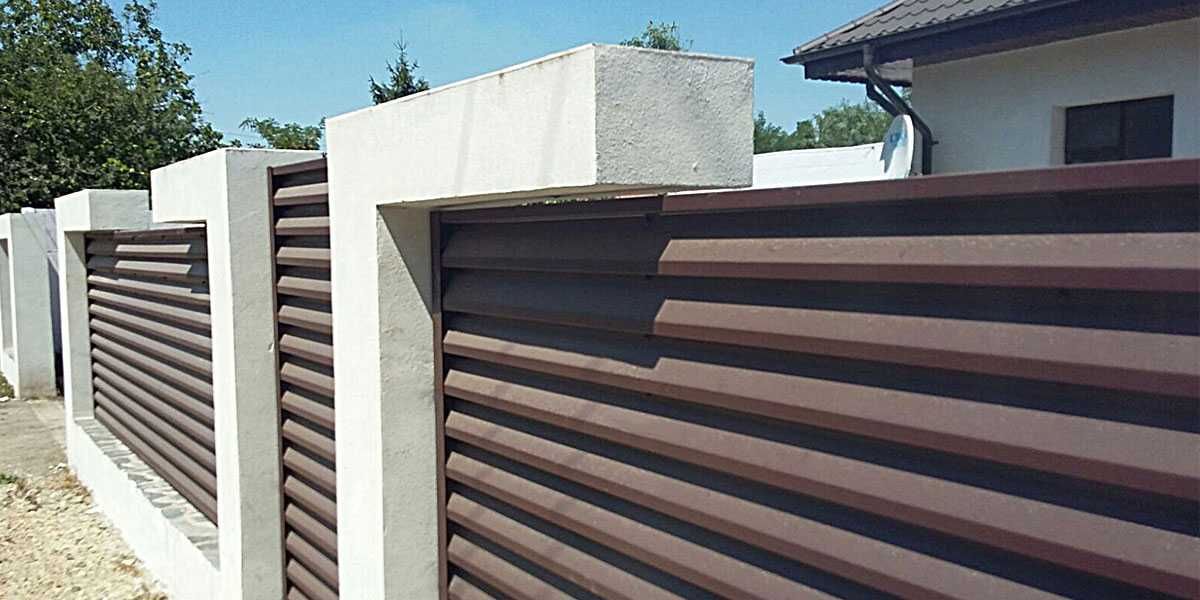 Garduri si porti stil jaluzea, sipca metalica, tabla cutata