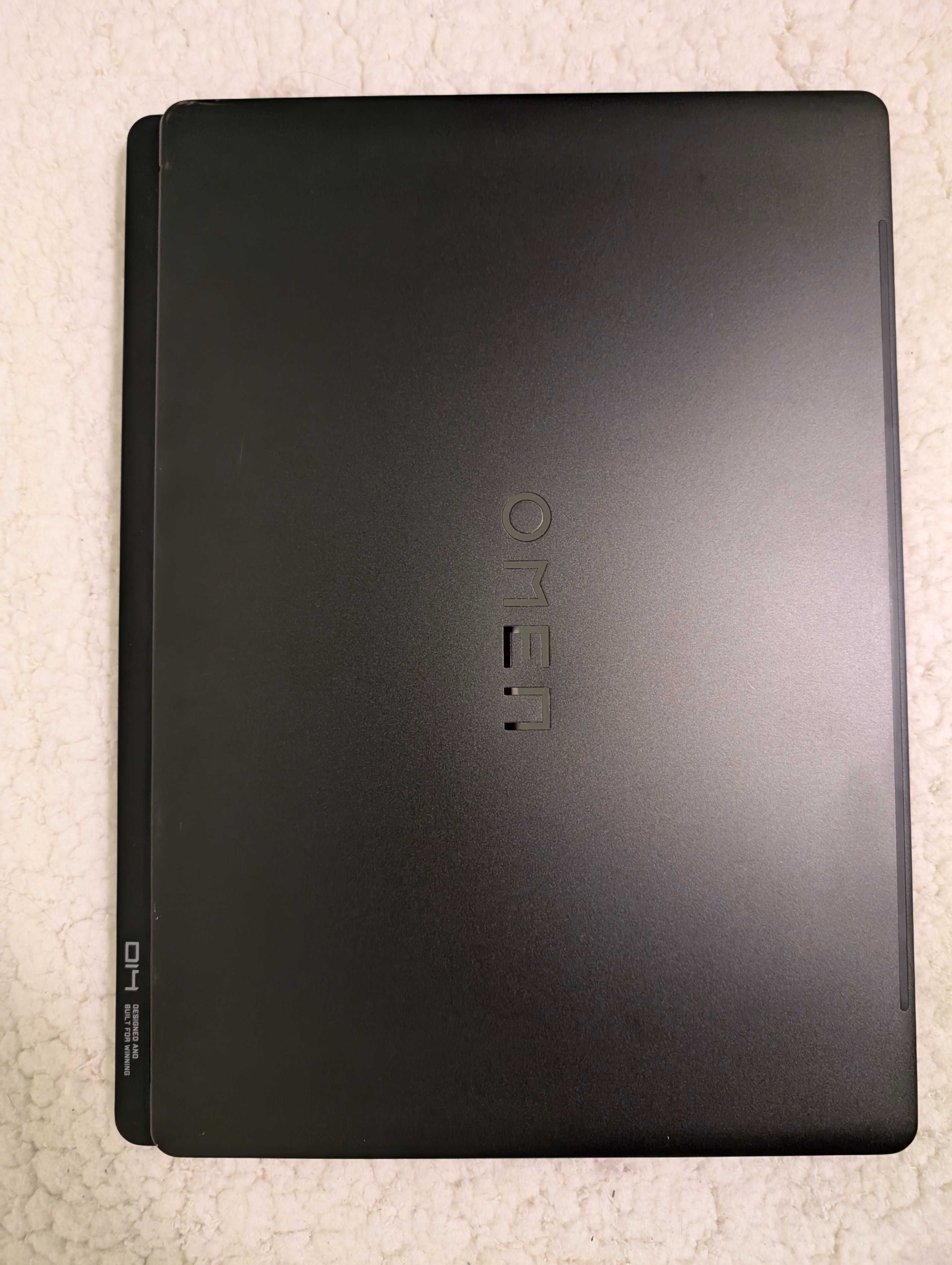 HP Omen Transcend 14 OLED / Ultra 9 185H / RTX 4070 / 32GB LPDDR5X