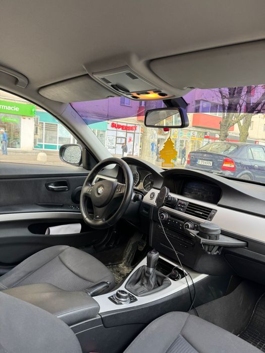 Vand/schimb Bmw seria 3 e90 facelift