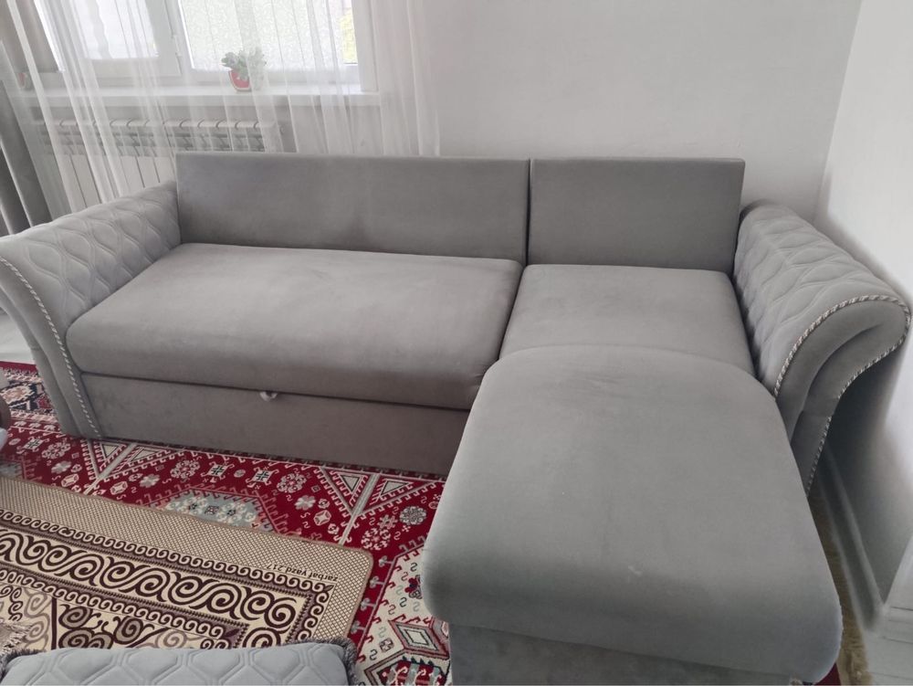 Продается диван угловой