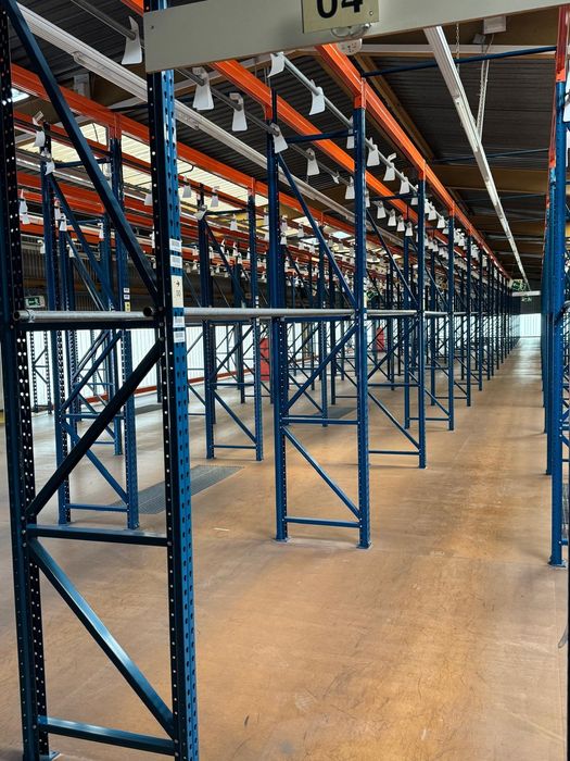 Rafturi metalice profesionale europaleți