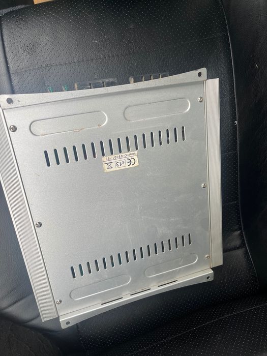 Продам усилитель авто звук 2х канальный