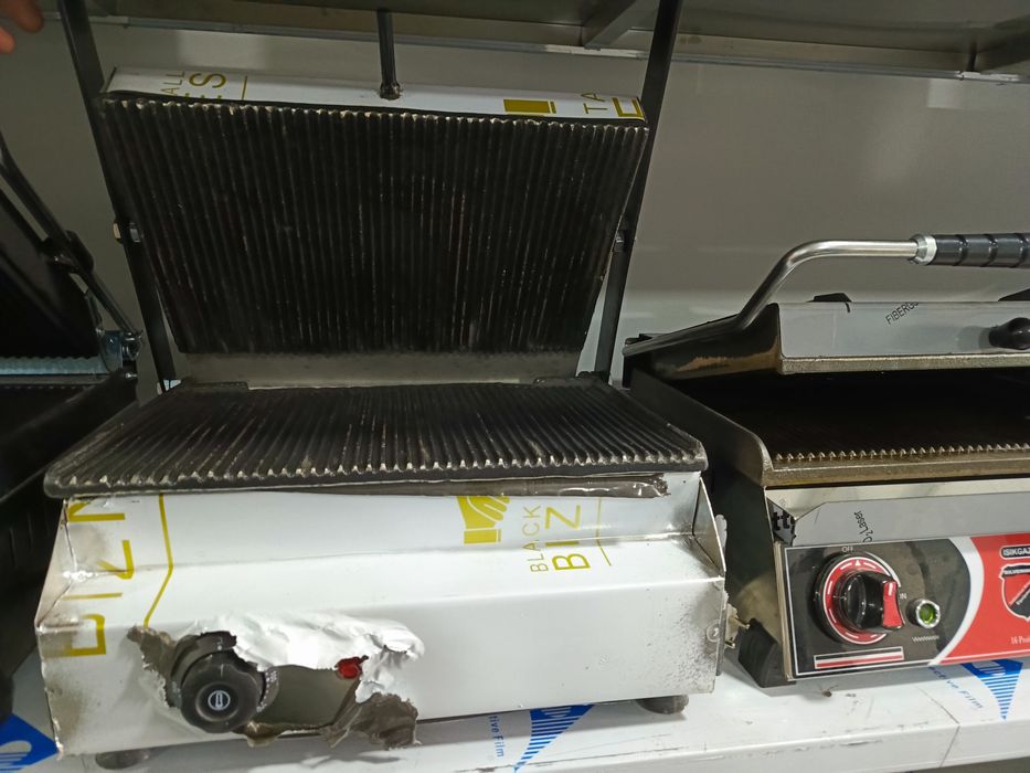 Tostr aparatlari xar xil turdegilaridan bor