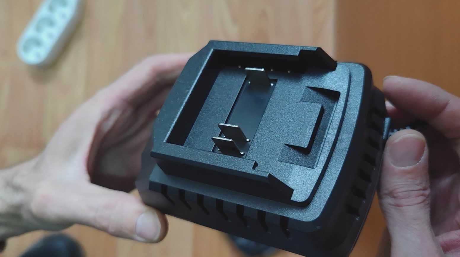 Incarcator pentru acumulatori MAKITA, 18V, 2 amperi (tip BL18XX)