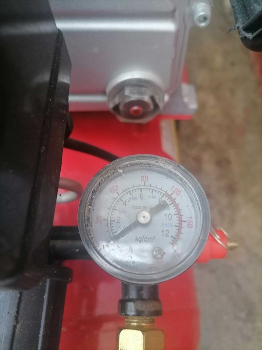 COMPRESOR Raider, 2 CP, 1.5 kW, capacitate 24 L