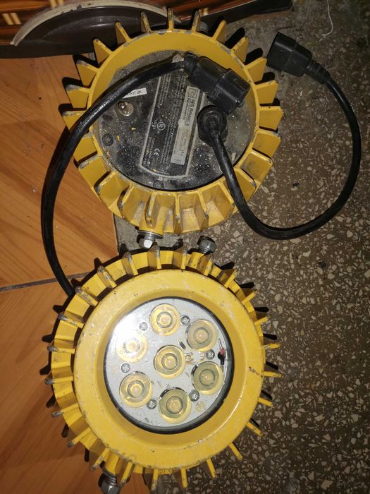 Proiectoare led 220v iluminare exterior