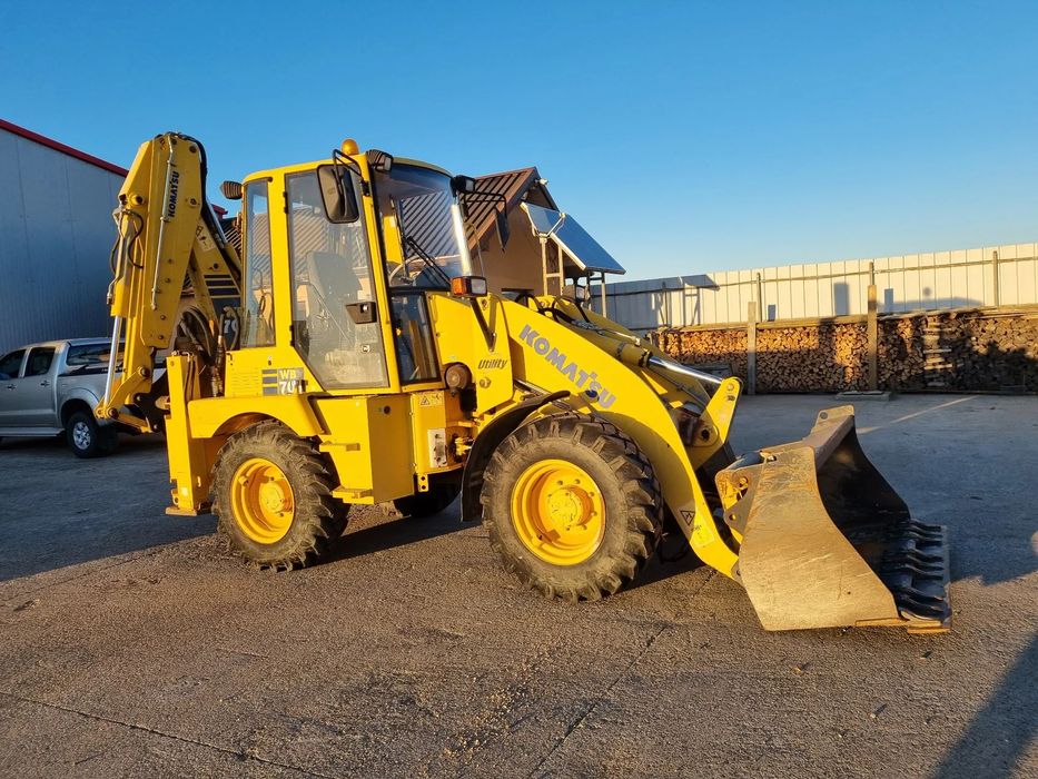 Komatsu WB70 A2