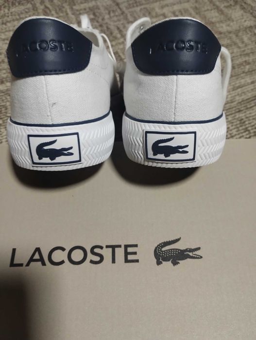 Adidasi LACOSTE noi