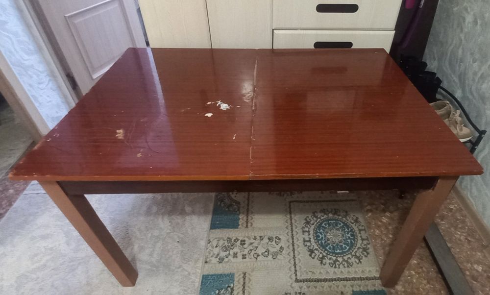 Кухонный стол сатылады