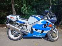 Suzuki gsxr 750  130cp gsx r