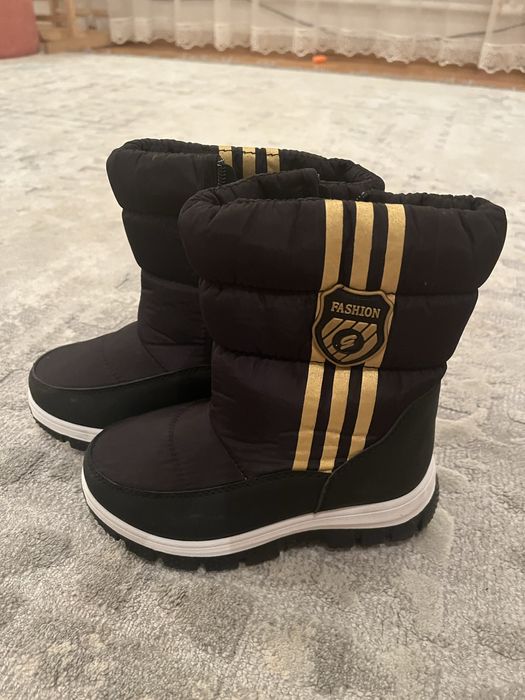 Сапоги, подходят для мальика и девочки