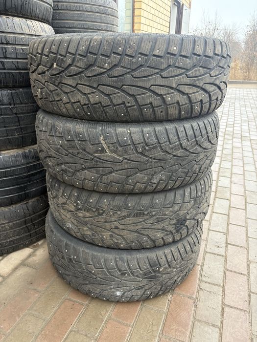 Продам покрышка зимний R17