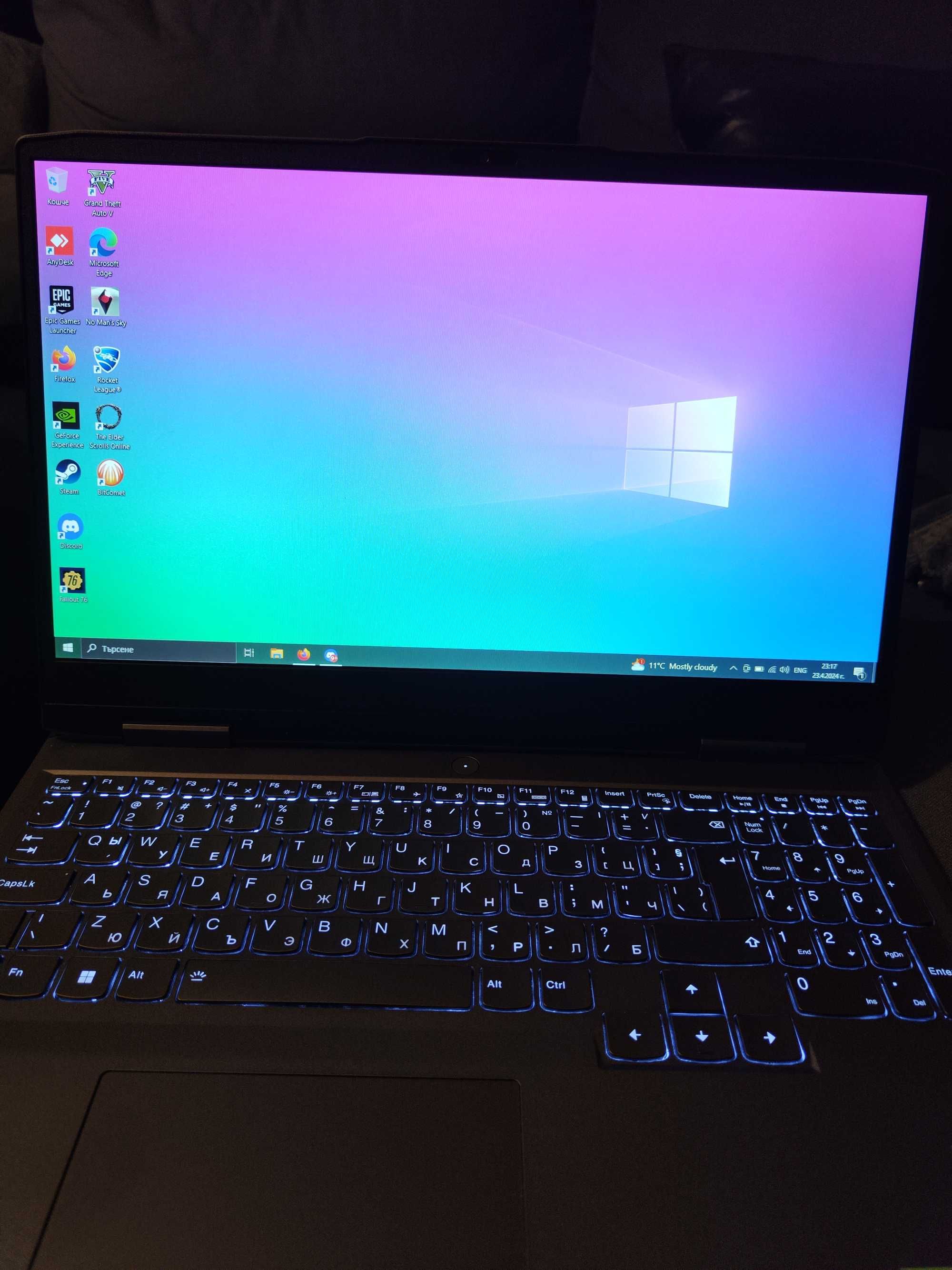 Lenovo LOQ 15IRH8 82XV00GVBM