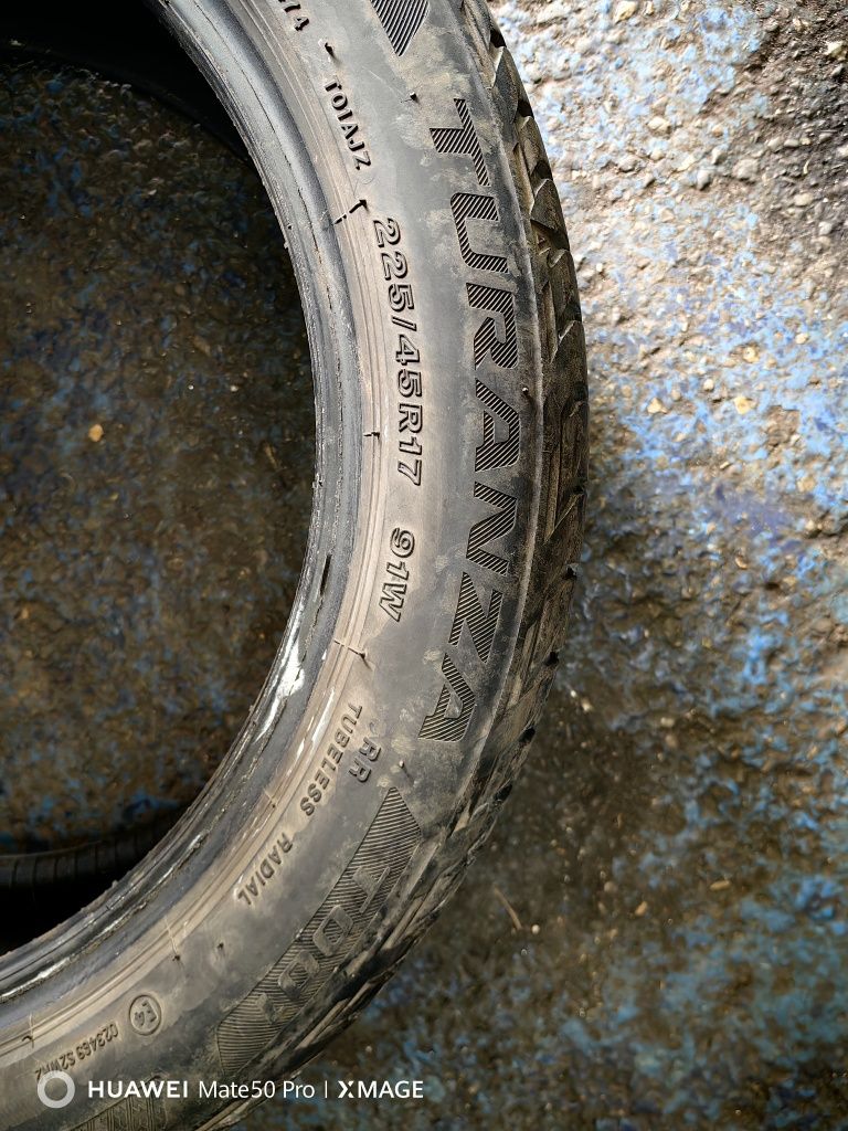 225 45 r17 Bridgestone Vară