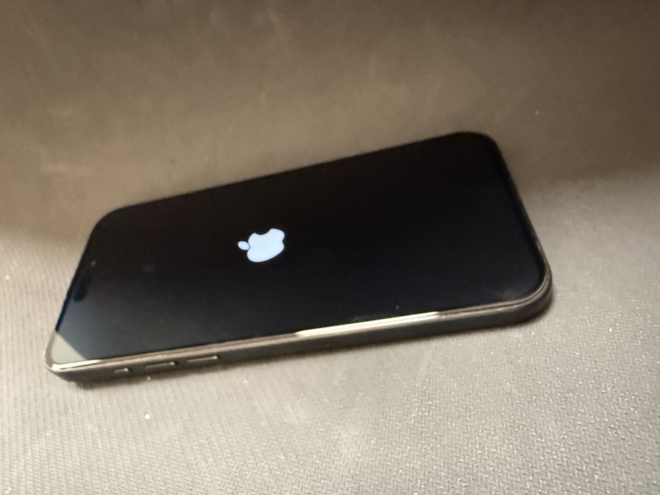 iPhone 15 Pro Max 256gb / с дефект