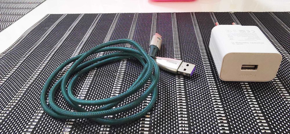 Vand incarcator Huawei 40w Super Fast Charge cu cablu Baseus de 66w 6A